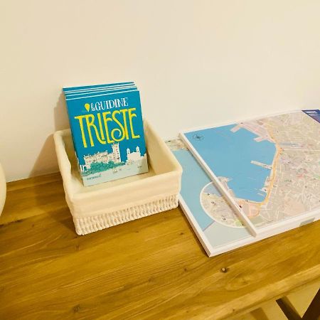 Piazzaborsa Charme Apartment Trieste Eksteriør billede